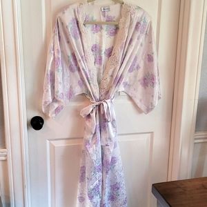 Vintage Lace Bathrobe